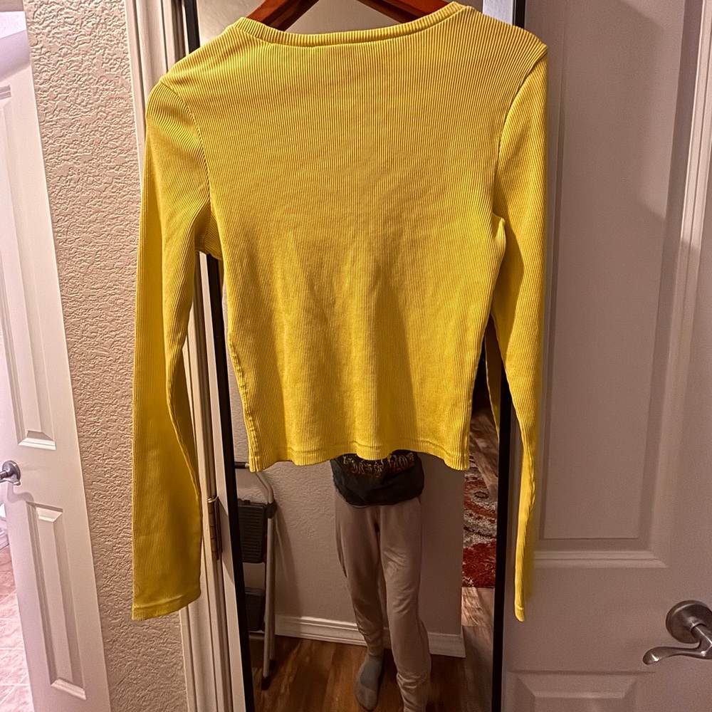Universal Thread Sunny Yellow Ribbed Top - Picture 4 of 4